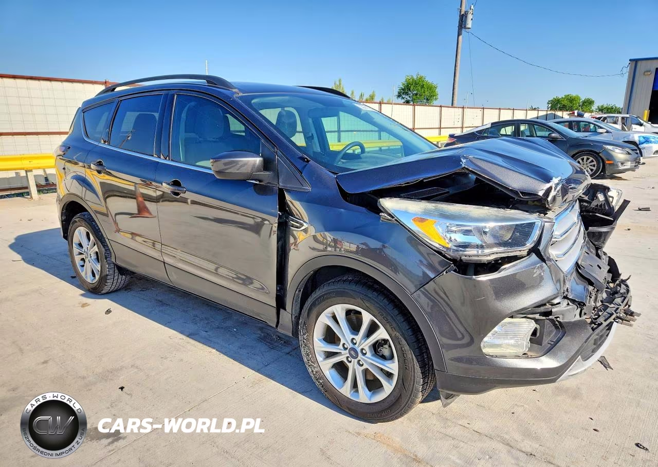 2018 Ford Escape Se VIN:1FMCU9GD2JUC80220 - 4