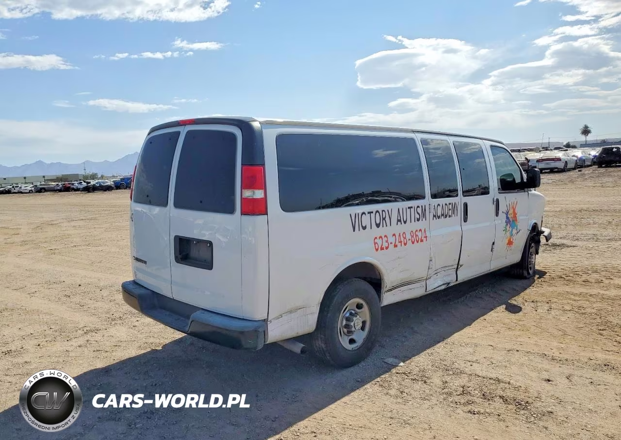 2018 Chevrolet Express G3500 Ls VIN:1GAZGNFP9J1336299 - 4