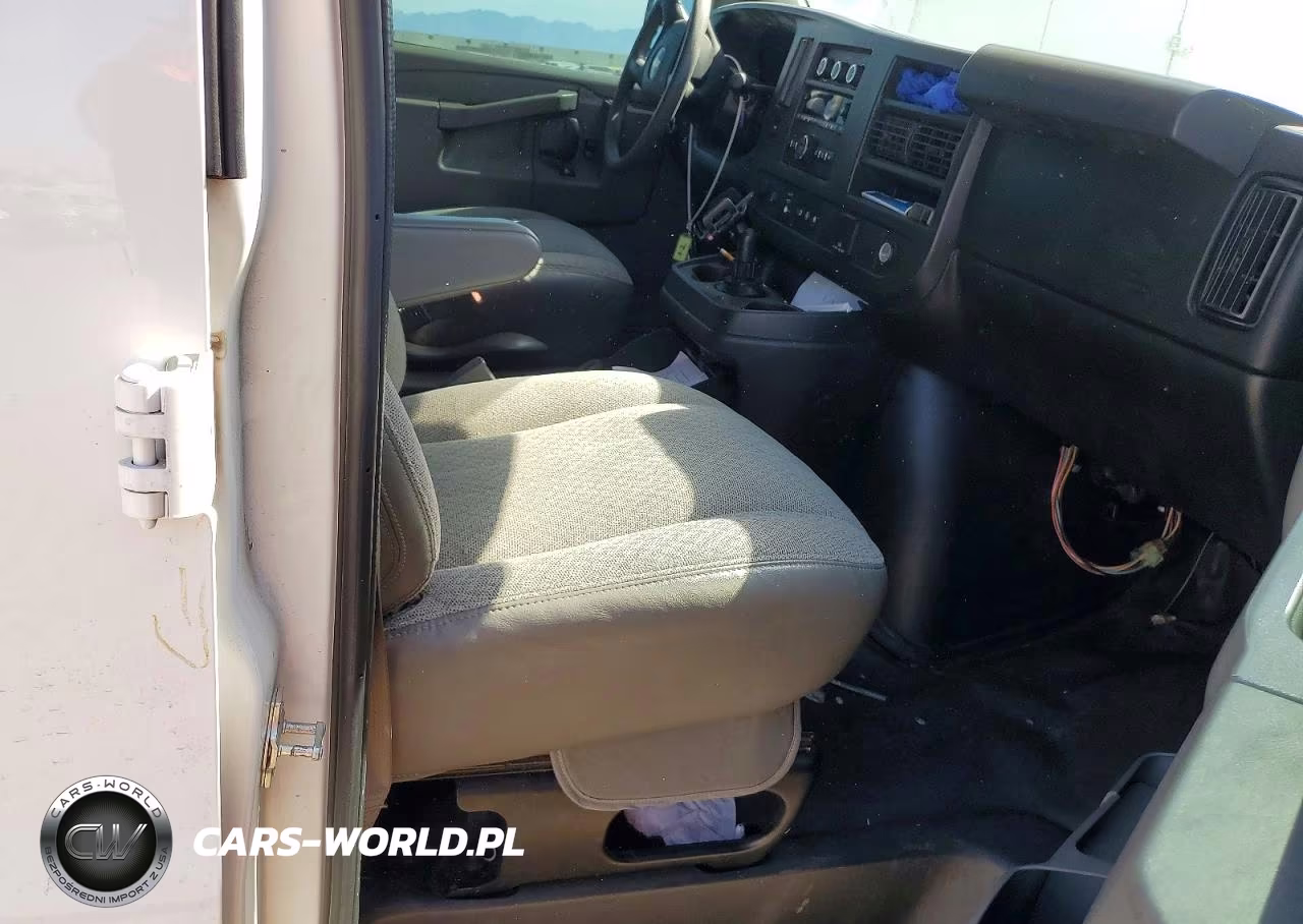2018 Chevrolet Express G3500 Ls VIN:1GAZGNFP9J1336299 - 5