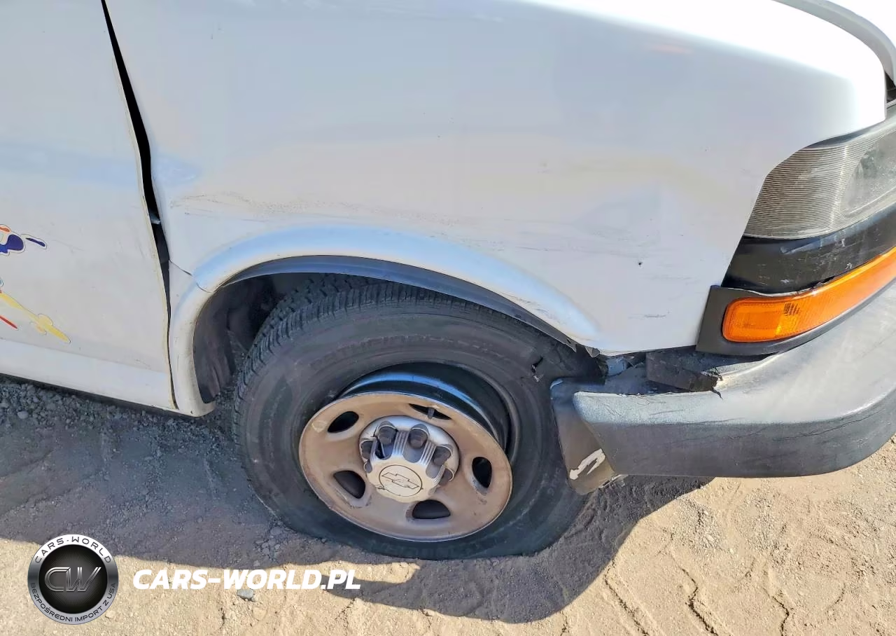 2018 Chevrolet Express G3500 Ls VIN:1GAZGNFP9J1336299 - 9