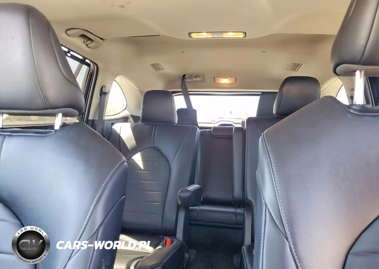 2024 Toyota Highlander Xle VIN:5TDKDRAH9RS531097 - 10