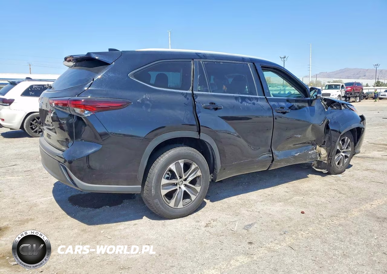 2024 Toyota Highlander Xle VIN:5TDKDRAH9RS531097 - 3