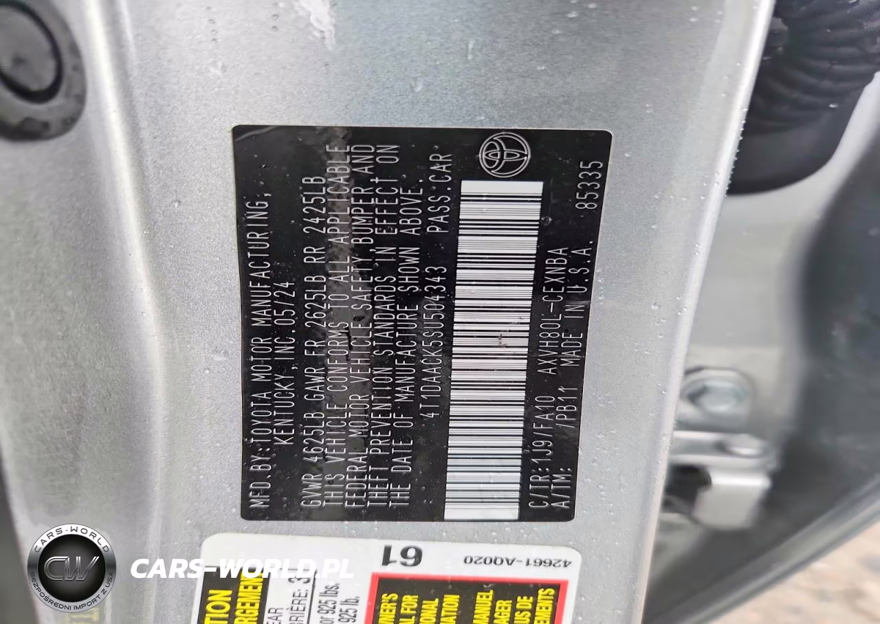 2025 Toyota Camry Le VIN:4T1DAACK5SU504343 - 13