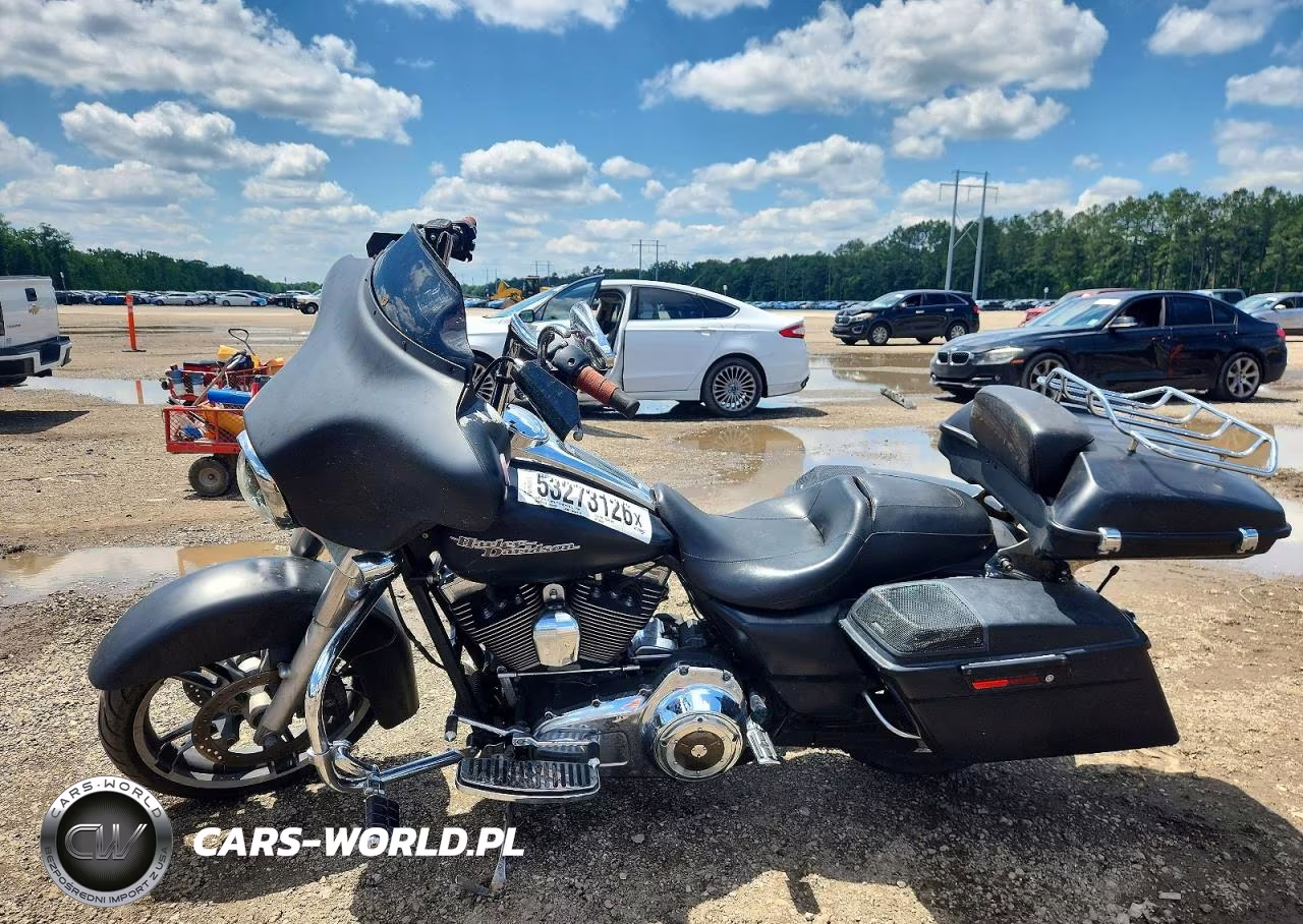 2011 Harley-Davidson Flhx VIN:1HD1KB414BB606680 - 3