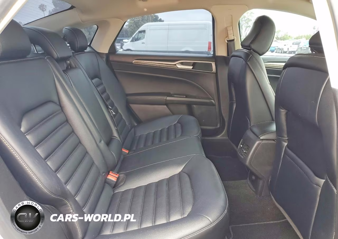 2020 Ford Fusion Sel VIN:3FA6P0CDXLR170333 - 10