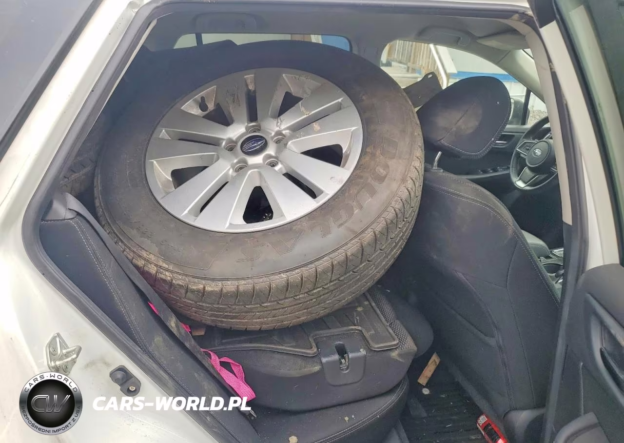 2019 Subaru Outback 2.5I Premium VIN:4S4BSAFC1K3241444 - 11