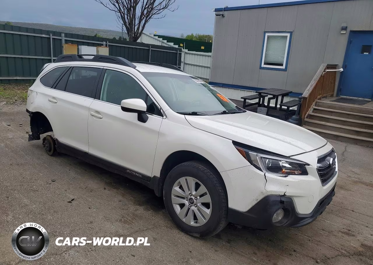 2019 Subaru Outback 2.5I Premium VIN:4S4BSAFC1K3241444 - 4
