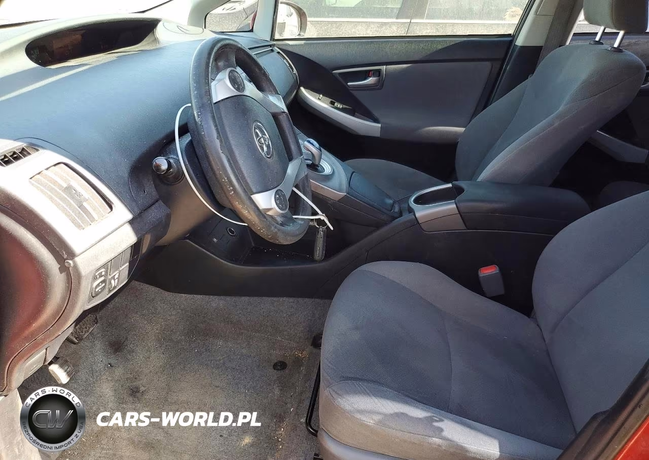 2013 Toyota Prius Two VIN:JTDKN3DUXD0342618 - 7