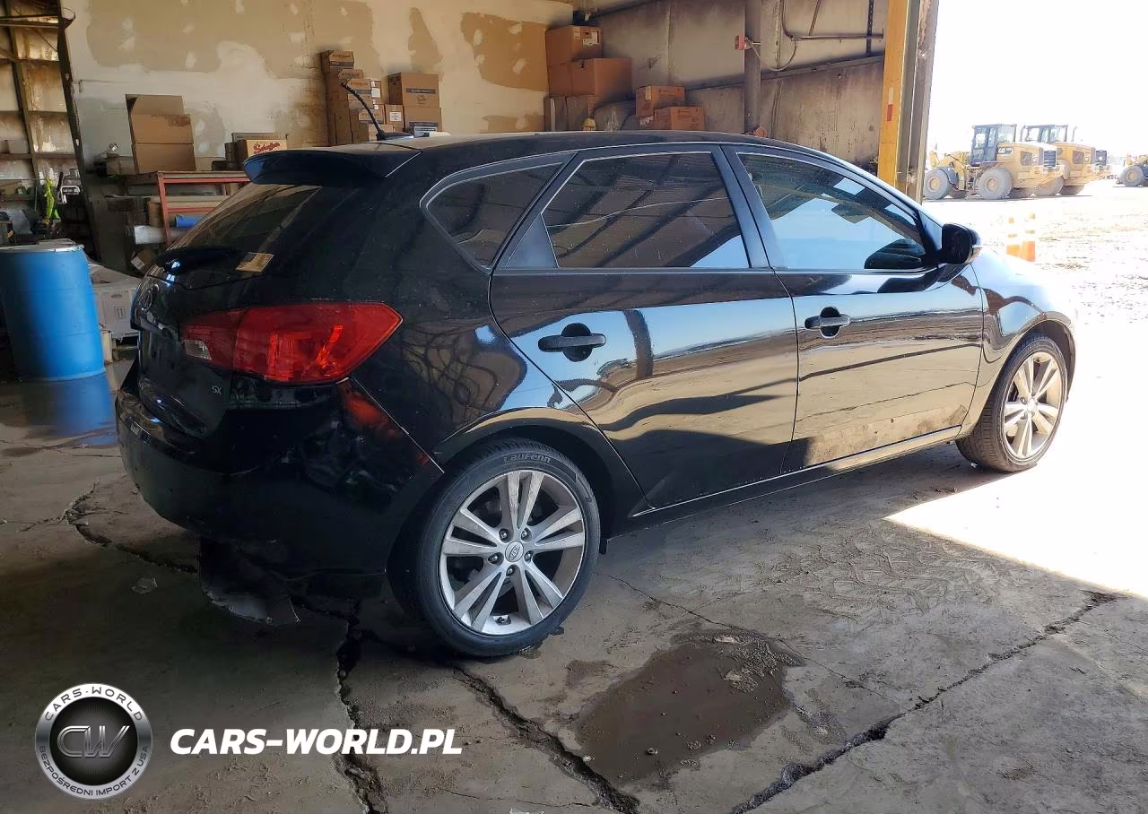 2011 Kia Forte VIN:KNAFW5A3XB5361236 - 3