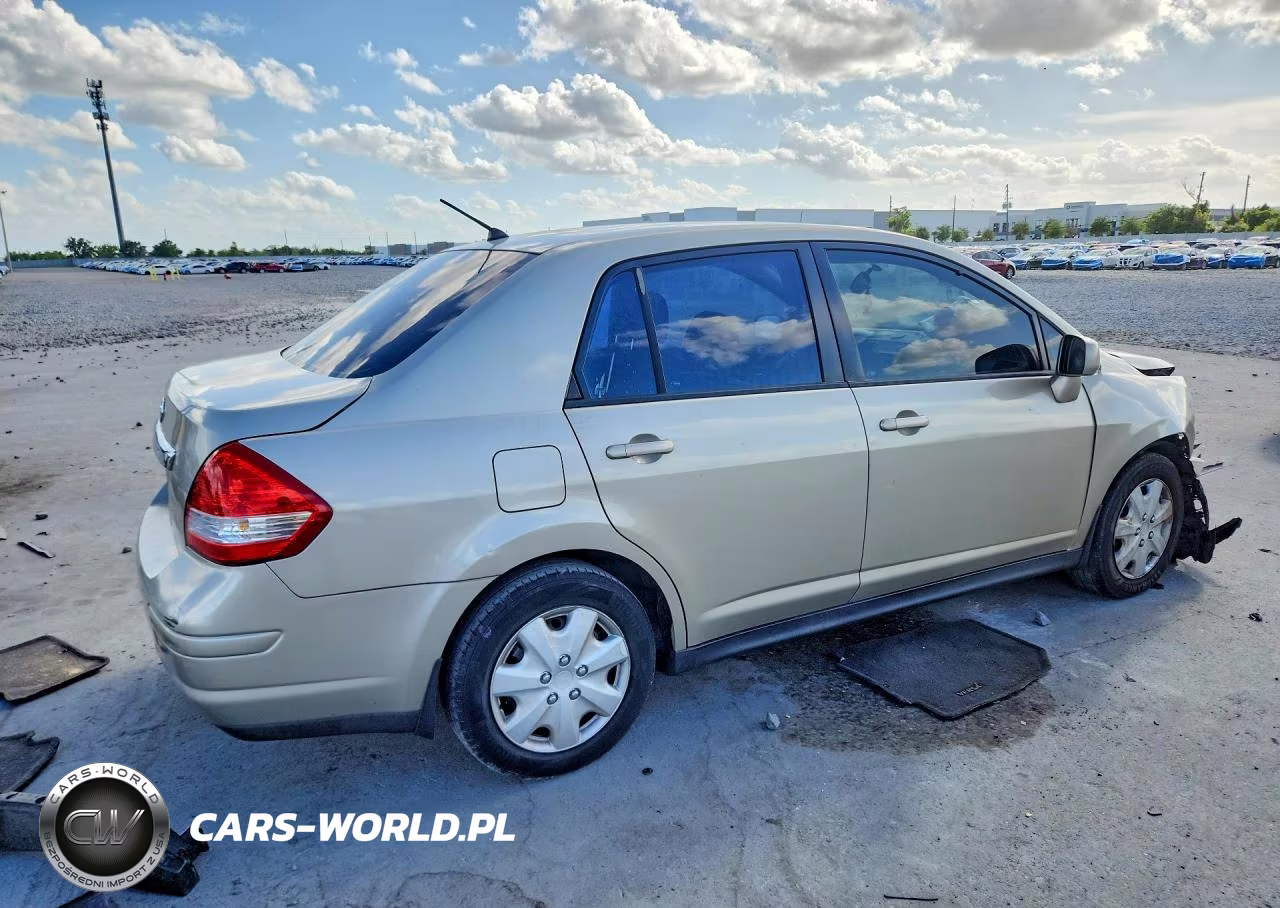 2009 Nissan Versa 1.8 S VIN:3N1BC11E59L498246 - 3