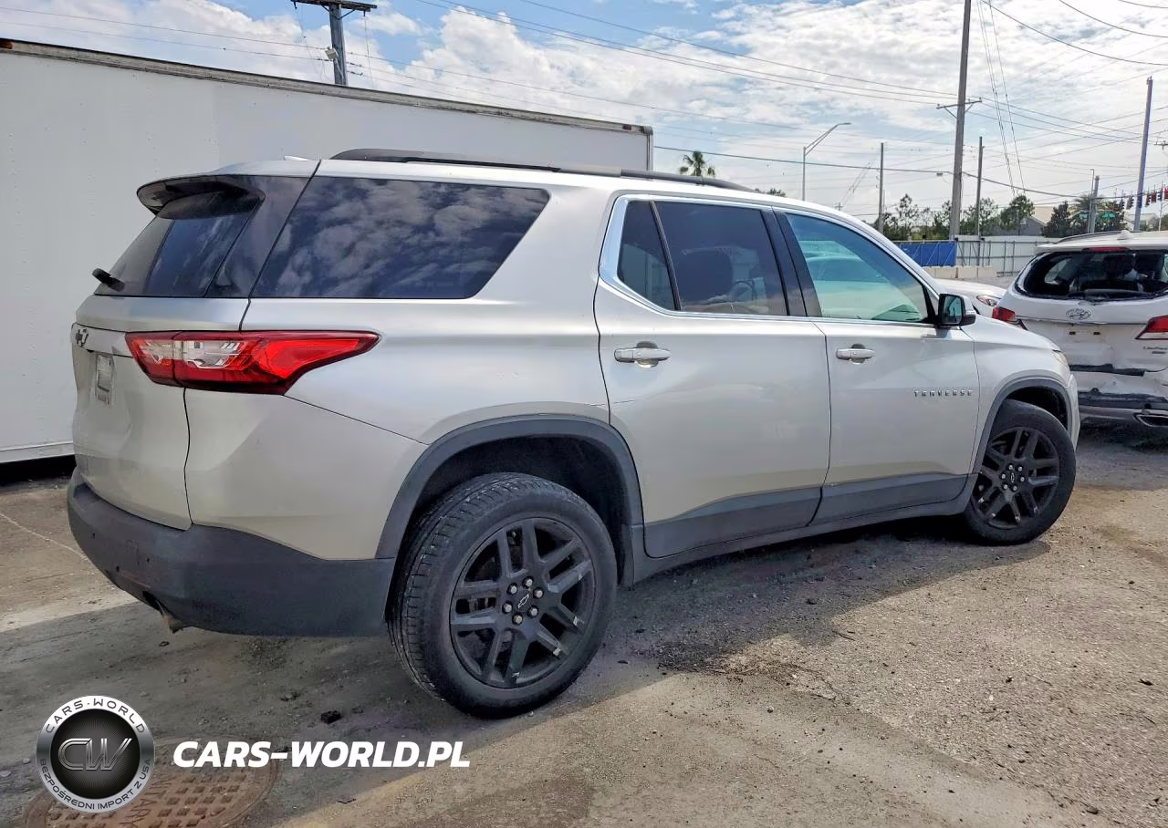 2019 Chevrolet Traverse Lt VIN:1GNERGKW6KJ281926 - 3