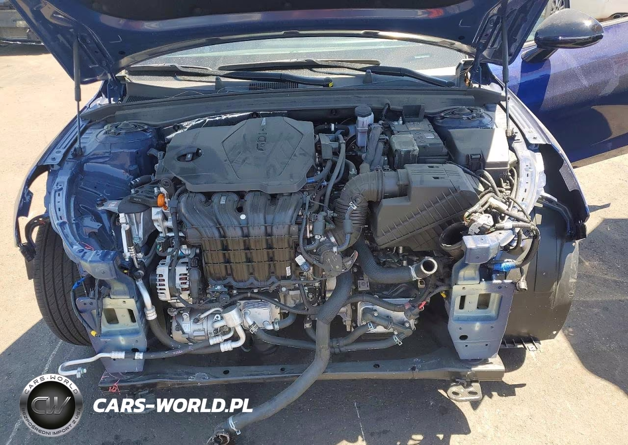 2025 Kia K5 Gt Line VIN:KNAG64J7XS5304827 - 11