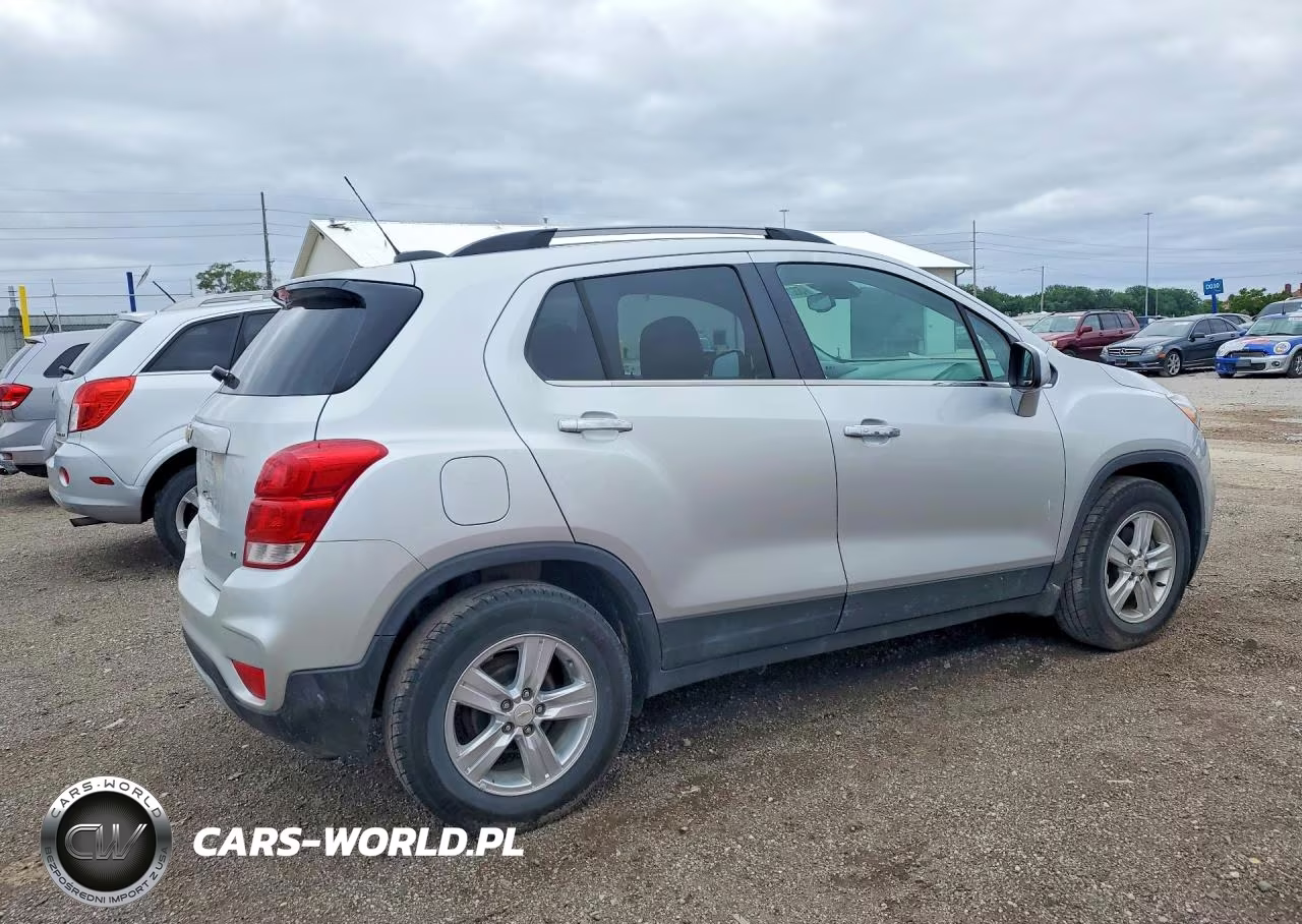 2019 Chevrolet Trax 1Lt VIN:KL7CJLSB7KB740224 - 3