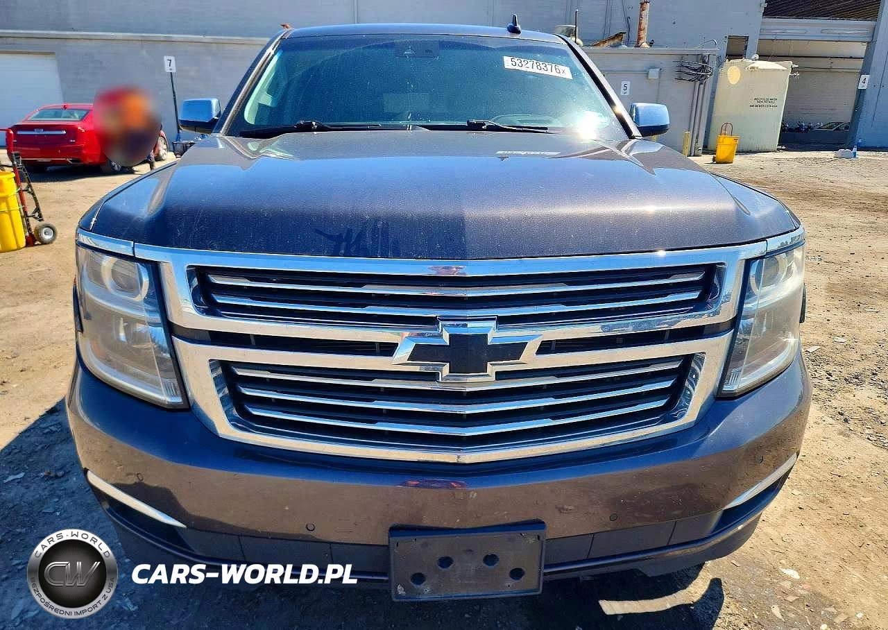 2018 Chevrolet Suburban K1500 Premier VIN:1GNSKJKC2JR201242 - 5
