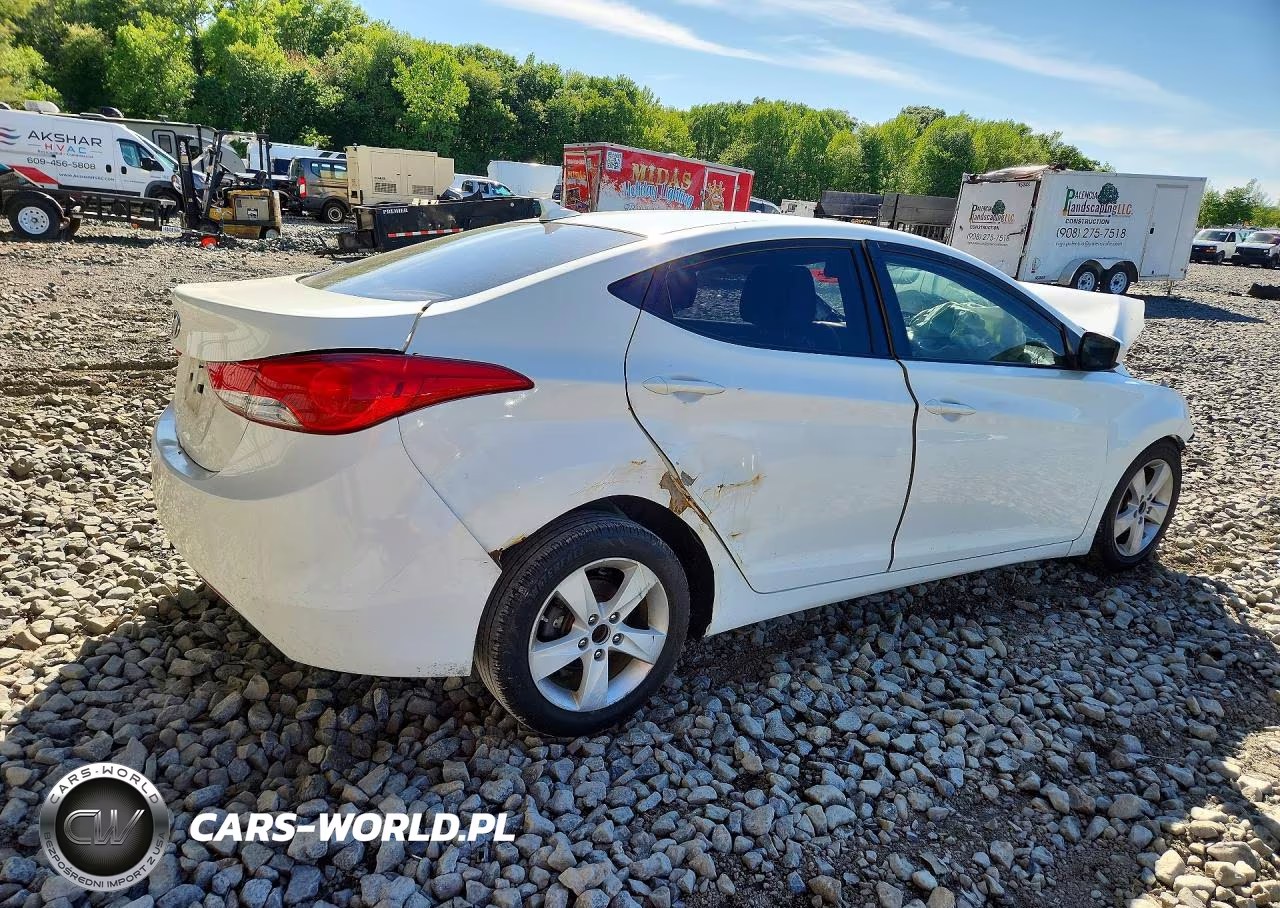 2011 Hyundai Elantra Gls VIN:5NPDH4AE7BH035586 - 3