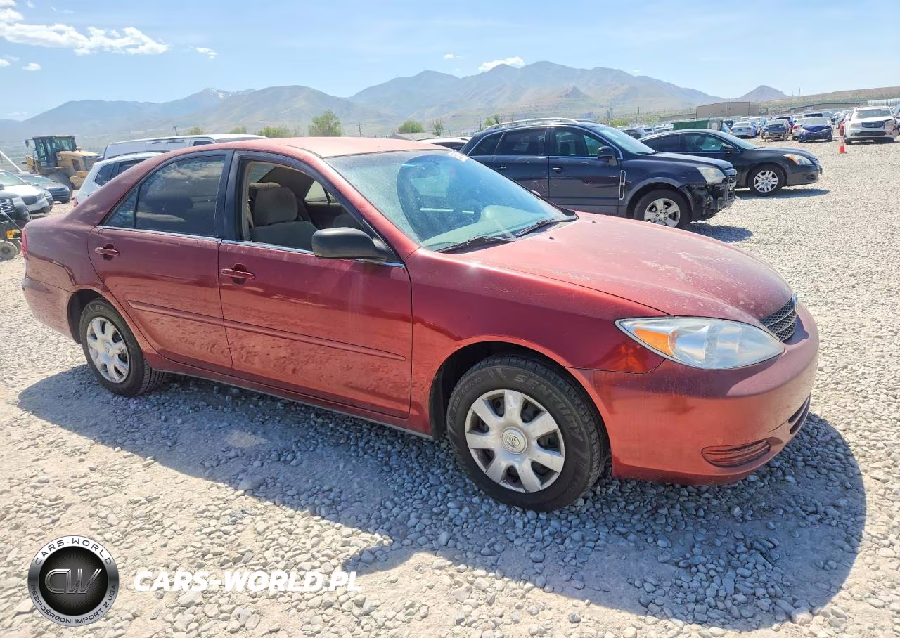 2004 Toyota Camry Le VIN:4T1BE32K14U372225 - 4