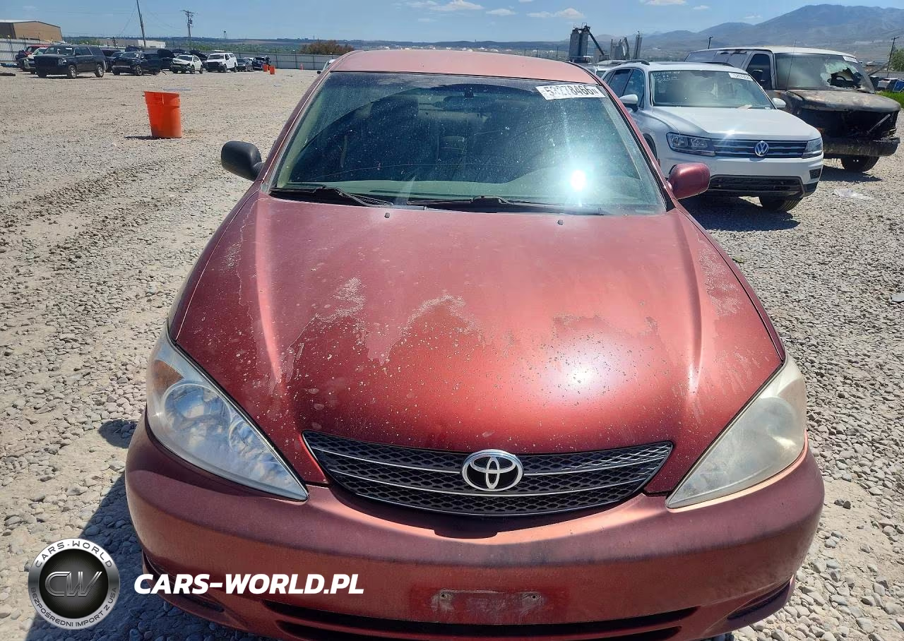 2004 Toyota Camry Le VIN:4T1BE32K14U372225 - 5