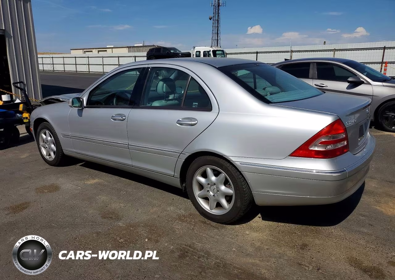 2002 Mercedes-Benz C 240 VIN:WDBRF61J12F130979 - 2