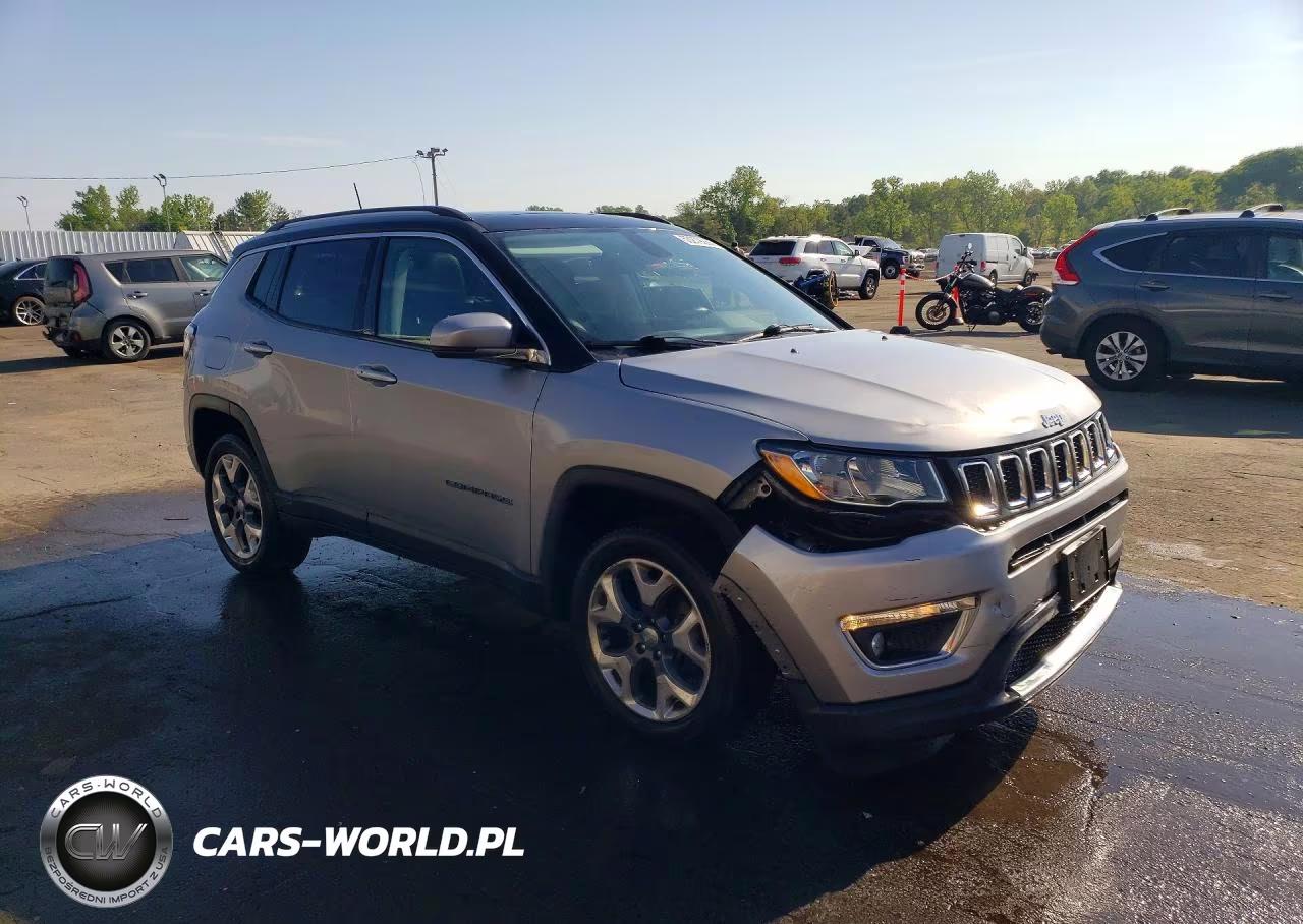 2018 Jeep Compass Limited VIN:3C4NJDCB0JT230469 - 4