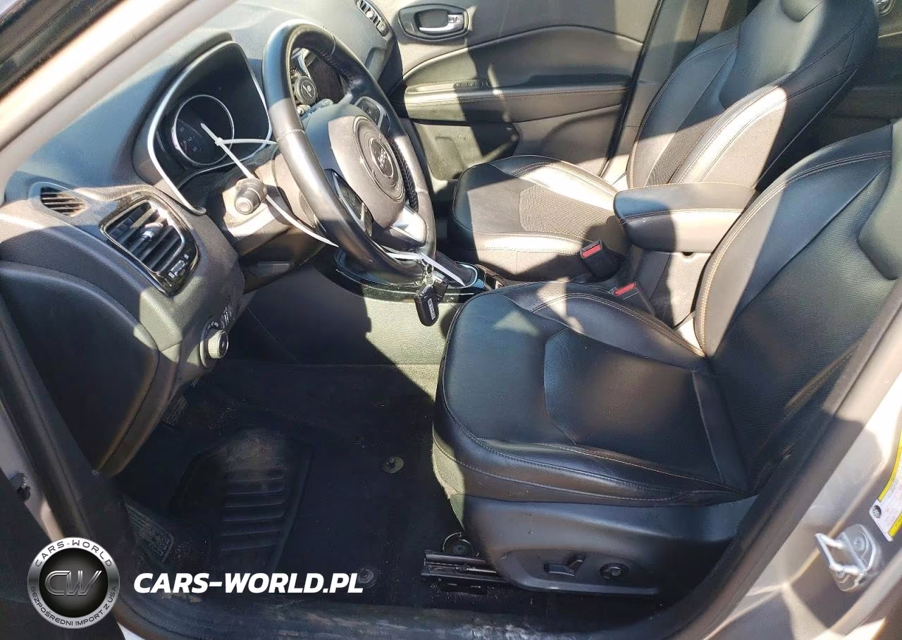 2018 Jeep Compass Limited VIN:3C4NJDCB0JT230469 - 7