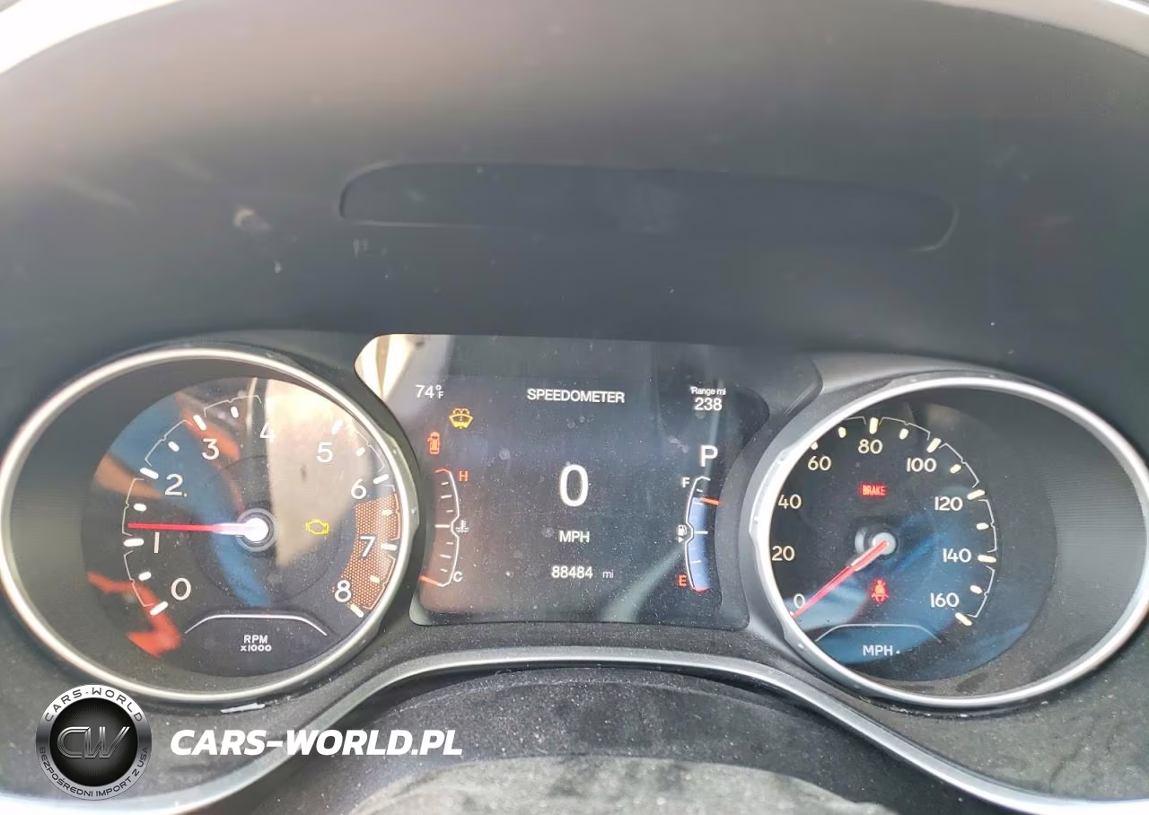 2018 Jeep Compass Limited VIN:3C4NJDCB0JT230469 - 9