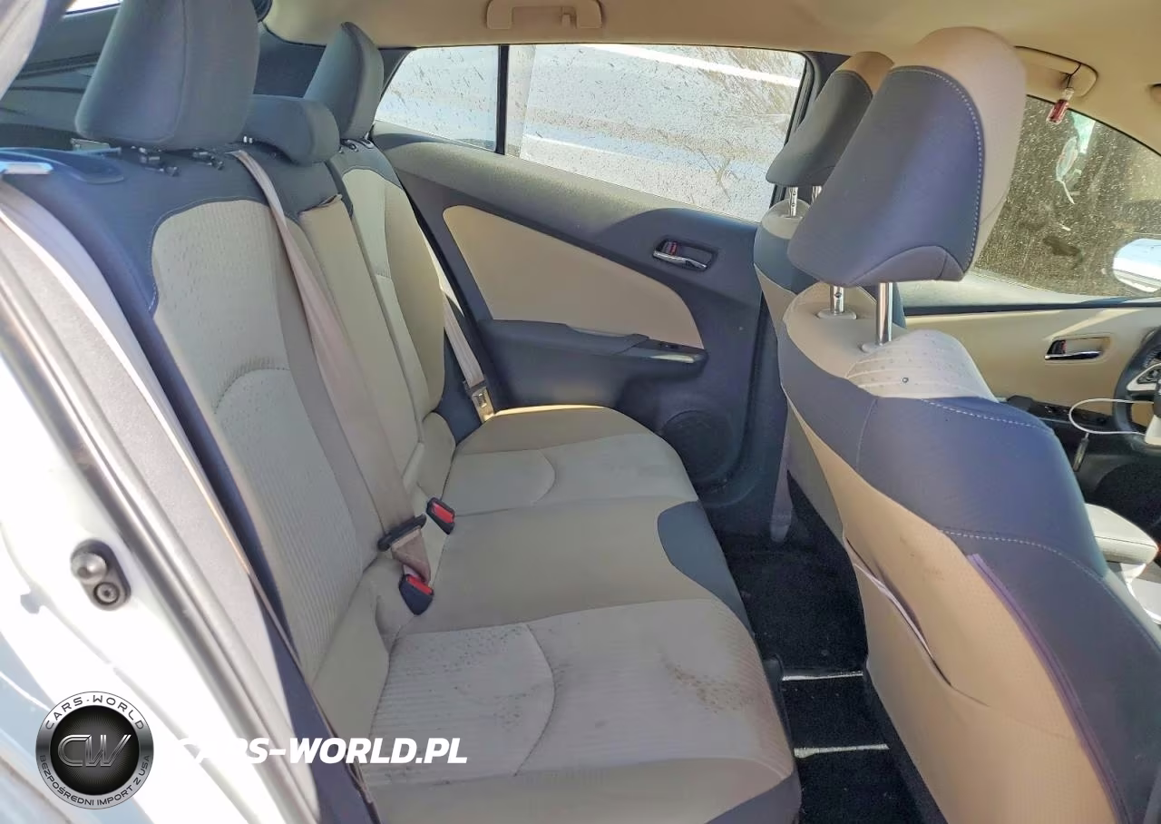 2016 Toyota Prius Three VIN:JTDKARFU2G3002538 - 10