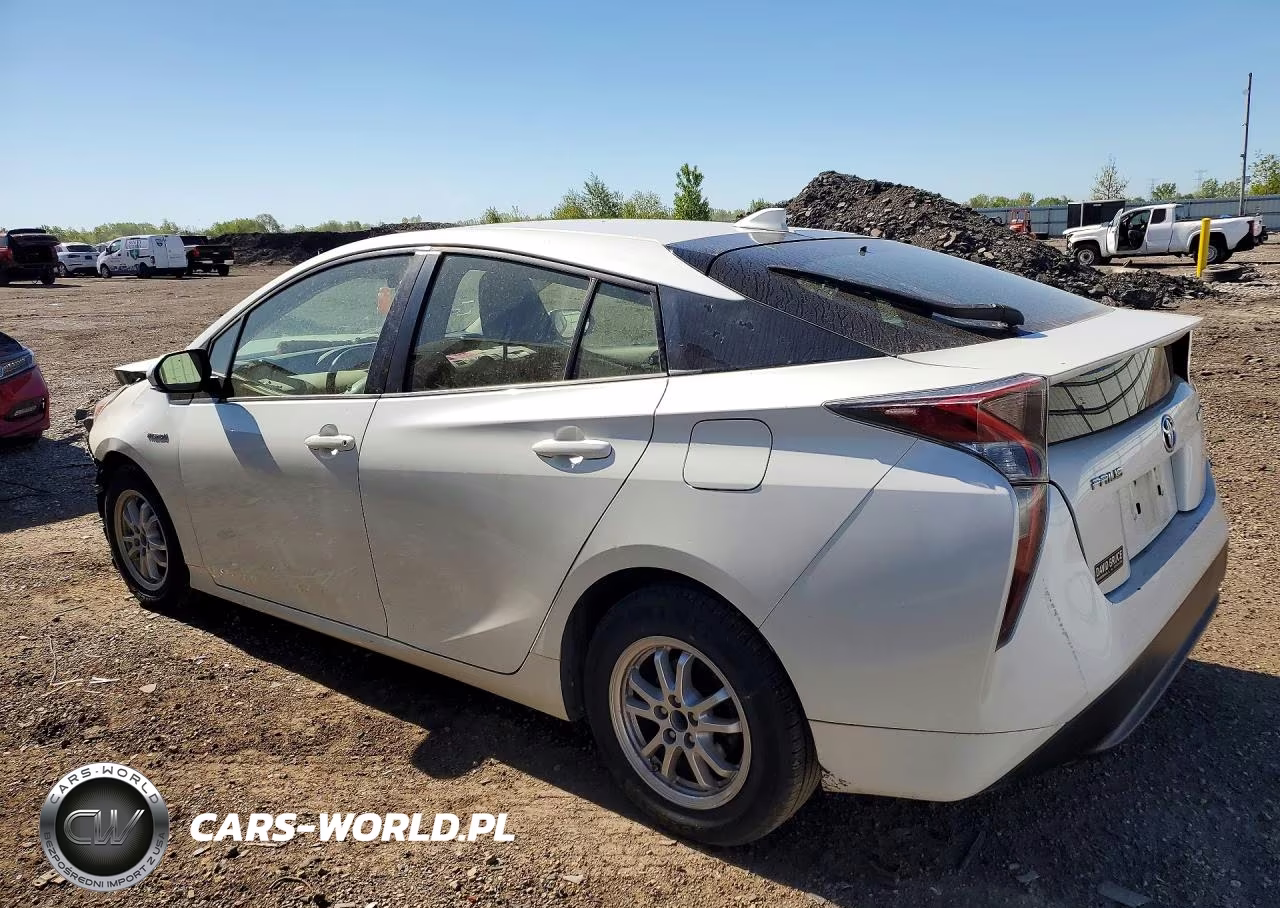 2016 Toyota Prius Three VIN:JTDKARFU2G3002538 - 2