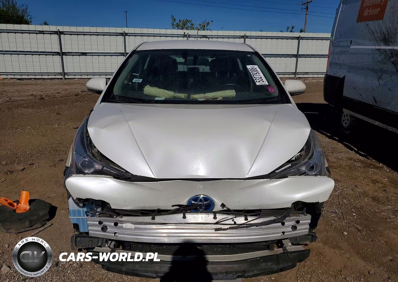 2016 Toyota Prius Three VIN:JTDKARFU2G3002538 - 5