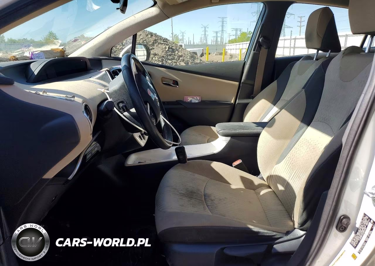 2016 Toyota Prius Three VIN:JTDKARFU2G3002538 - 7