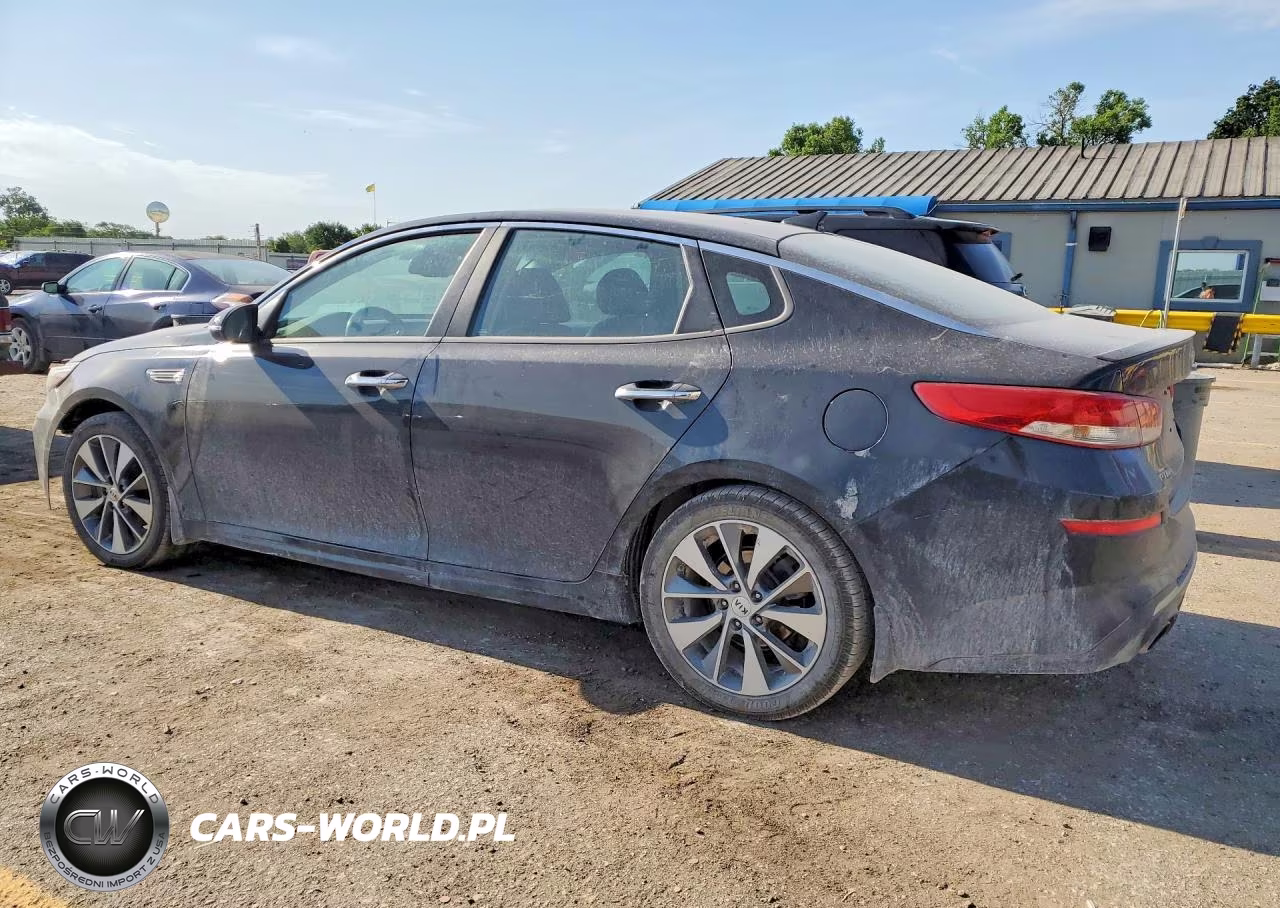 2019 Kia Optima S VIN:5XXGT4L36KG293875 - 2