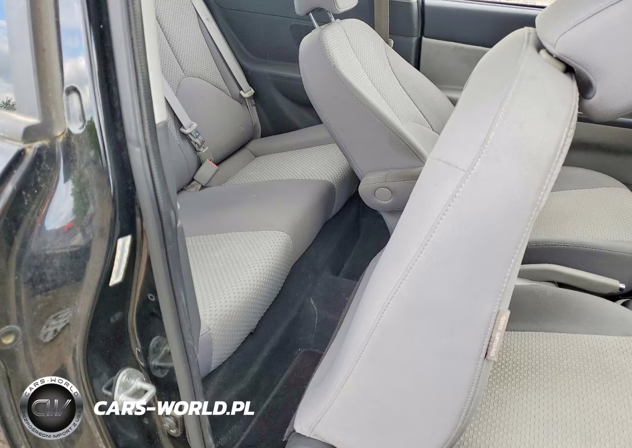 2011 Hyundai Accent Gl VIN:KMHCM3AC6BU200450 - 10