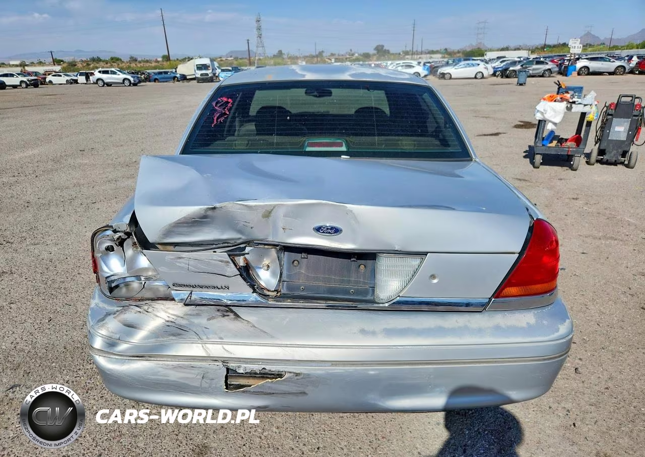 2000 Ford Crown Victor VIN:2FAFP74W0YX214325 - 6