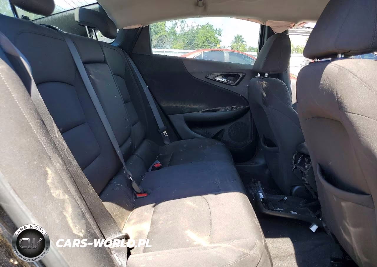 2019 Chevrolet Malibu Lt VIN:1G1ZD5ST2KF195303 - 10
