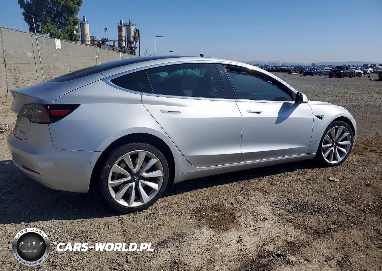 2018 Tesla Model 3 VIN:5YJ3E1EB2JF116947 - 3