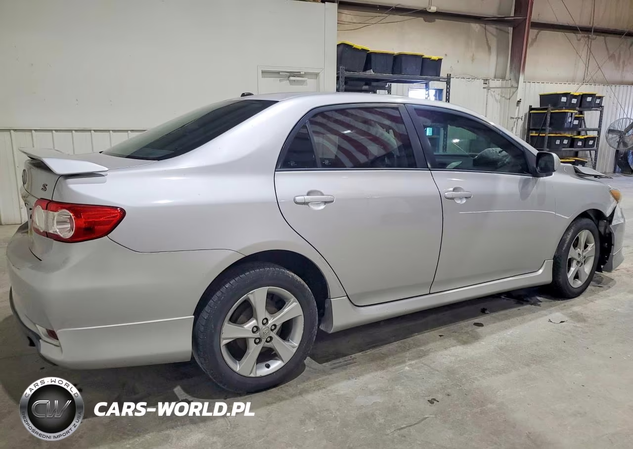 2011 Toyota Corolla S VIN:2T1BU4EE3BC623825 - 3