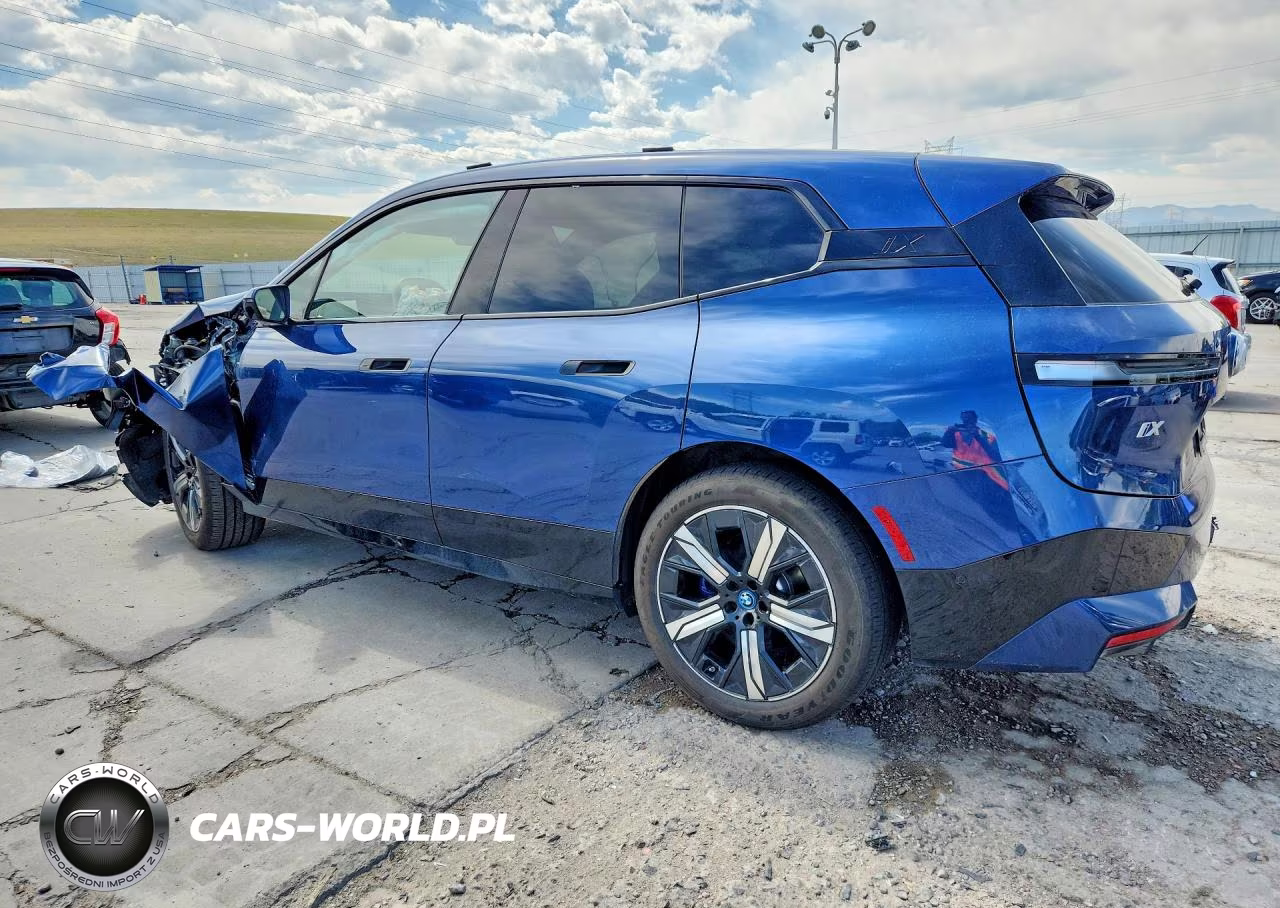 2025 BMW Ix xDrive50 VIN:WB523CF08SCU58827 - 2
