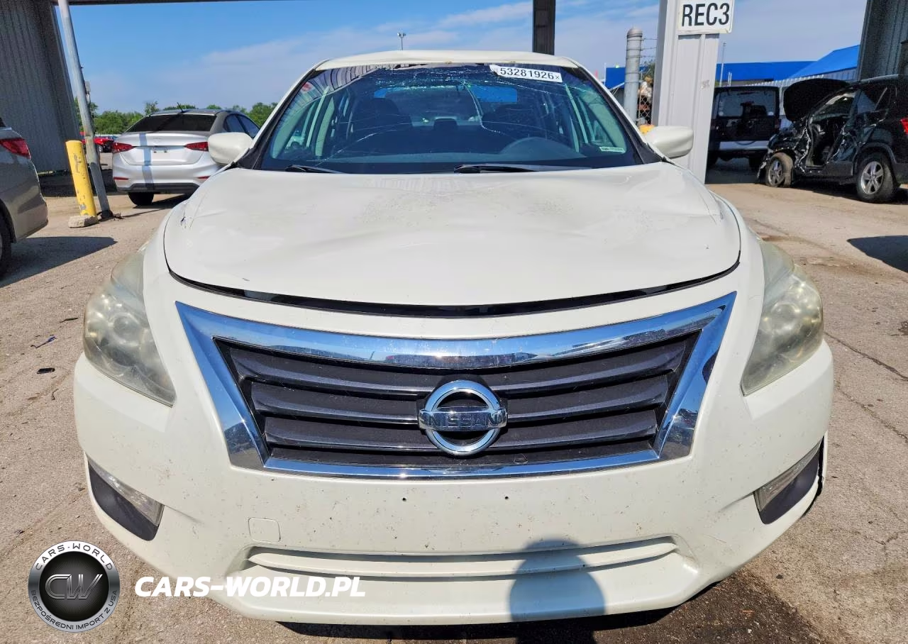 2015 Nissan Altima 2.5 S VIN:1N4AL3AP2FN334413 - 5