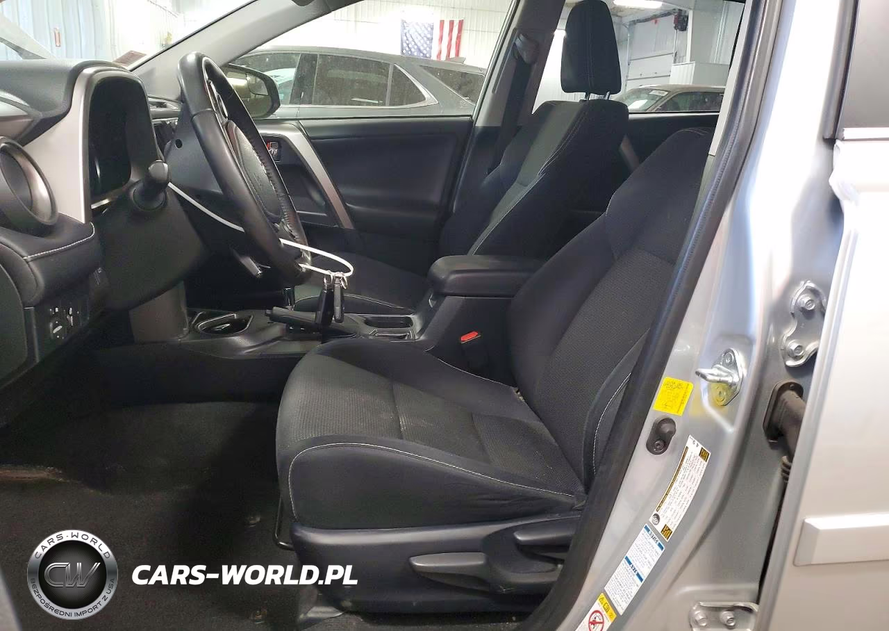 2016 Toyota Rav4 Hv Xle VIN:JTMRJREV5GD022110 - 7