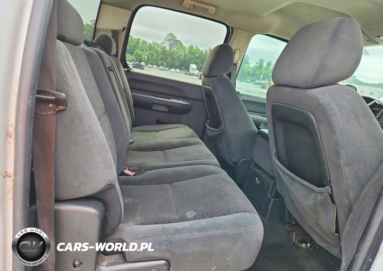 2008 Chevrolet Silverado C1500 VIN:2GCEC13J581153609 - 10