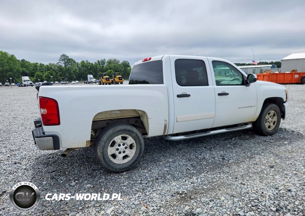 2008 Chevrolet Silverado C1500 VIN:2GCEC13J581153609 - 3