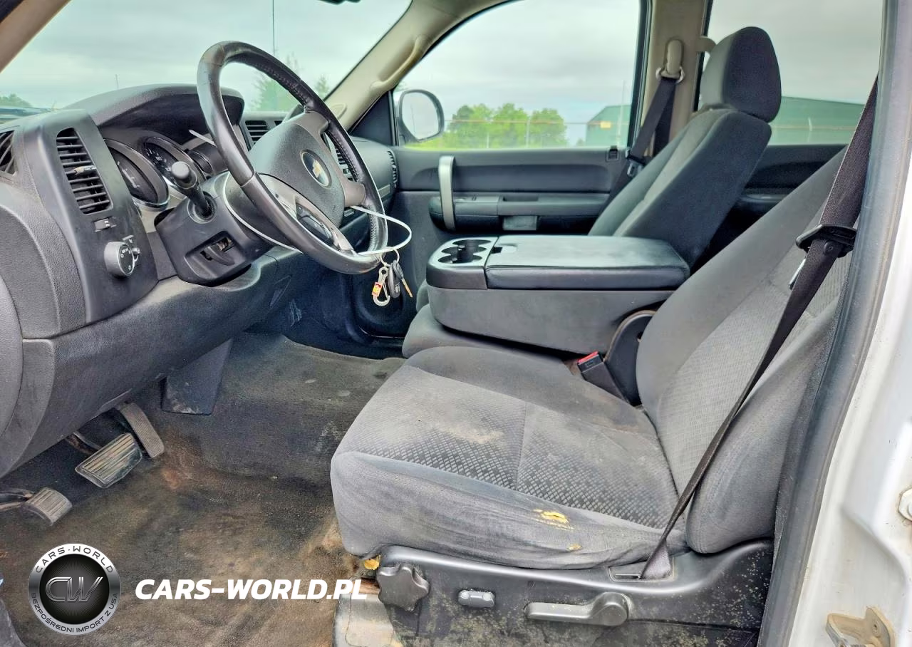 2008 Chevrolet Silverado C1500 VIN:2GCEC13J581153609 - 7