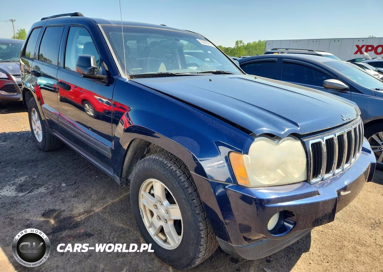 2005 Jeep Grand Cherokee Laredo VIN:1J4HR48N95C679282 - 4