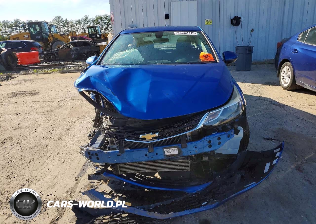2017 Chevrolet Cruze Lt VIN:1G1BE5SM3H7263960 - 5