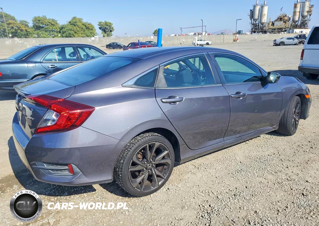 2019 Honda Civic Sport VIN:2HGFC2F8XKH517915 - 3