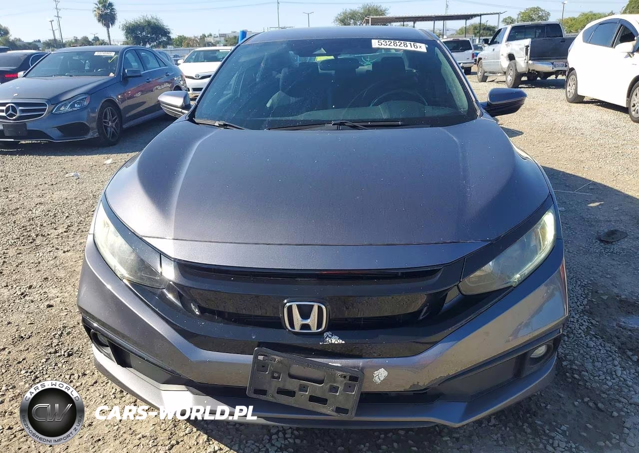 2019 Honda Civic Sport VIN:2HGFC2F8XKH517915 - 5