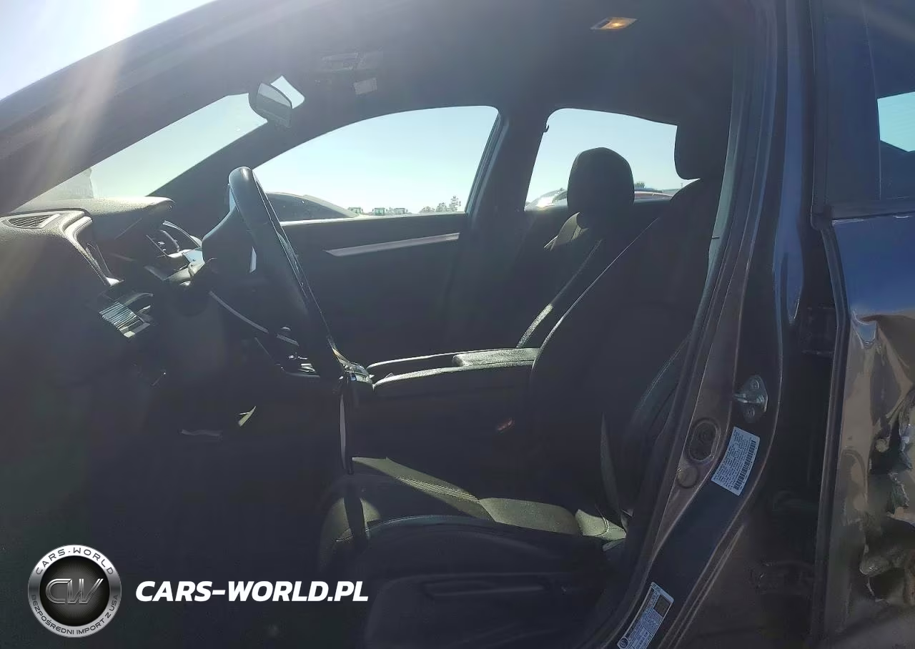2019 Honda Civic Sport VIN:2HGFC2F8XKH517915 - 7