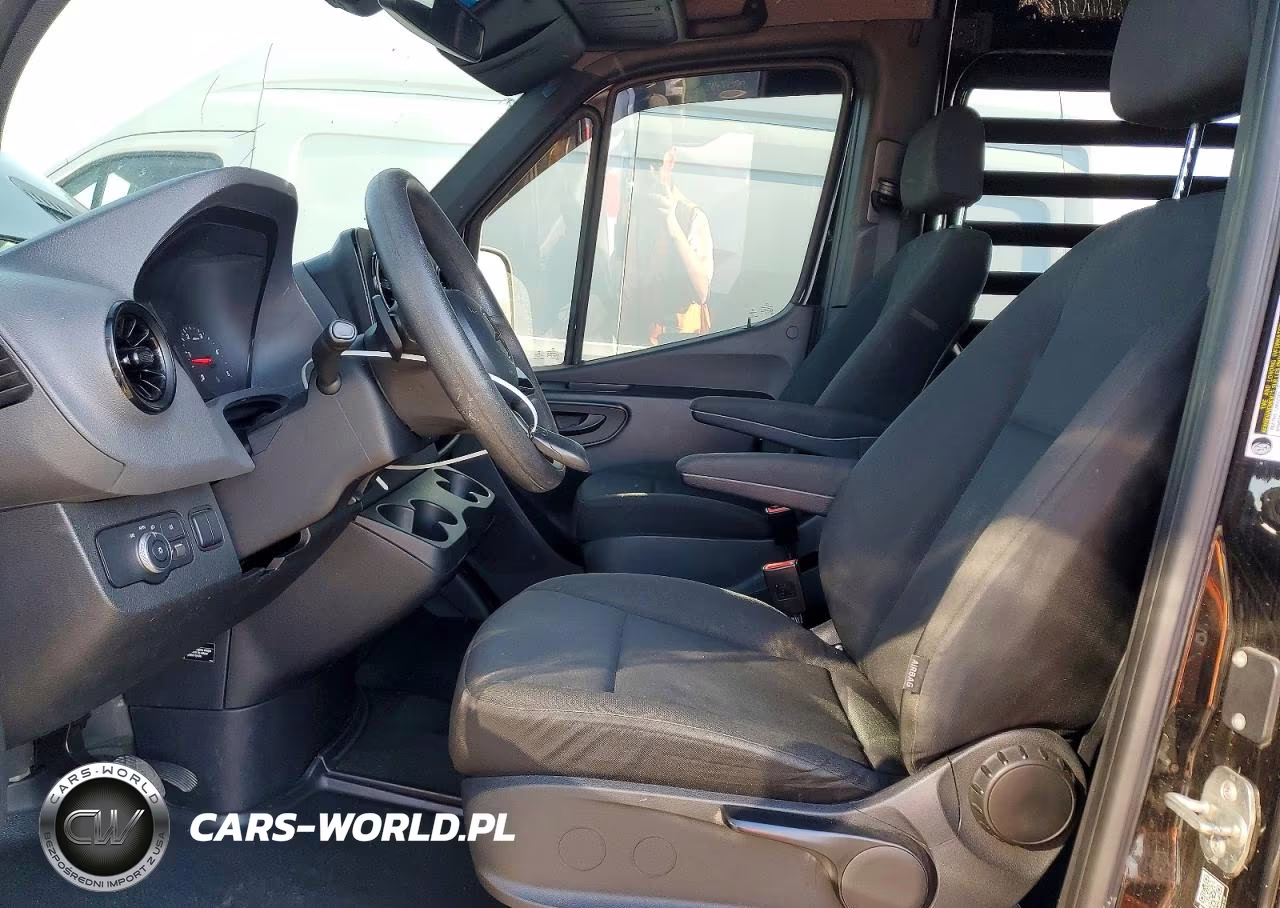 2020 Mercedes Benz Sprinter 2500 Delivery Van VIN:W1W4EDHY9LT020694 - 7