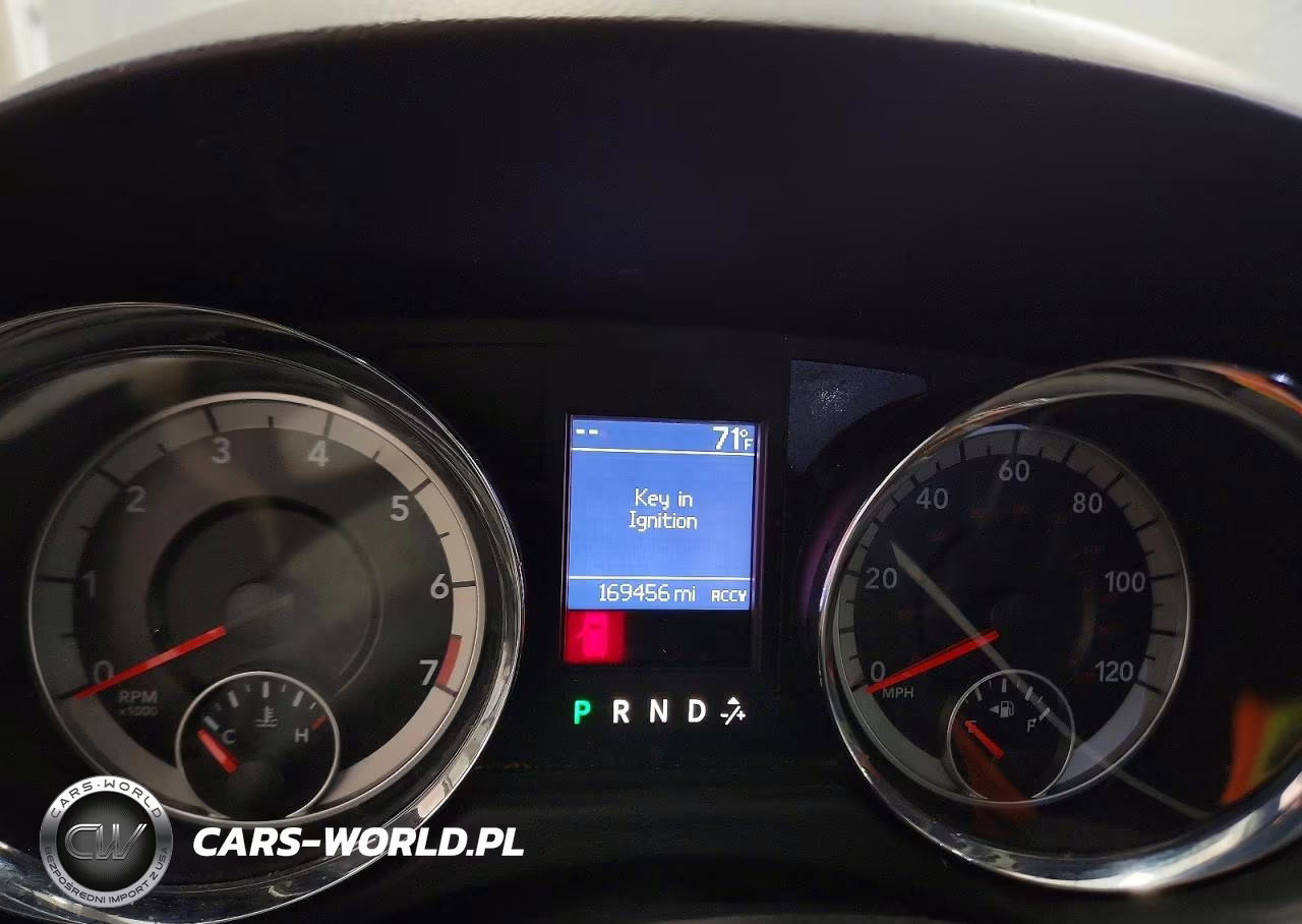 DODGE GRAND CARA VIN:2C4RDGEG8HR696960 - 9