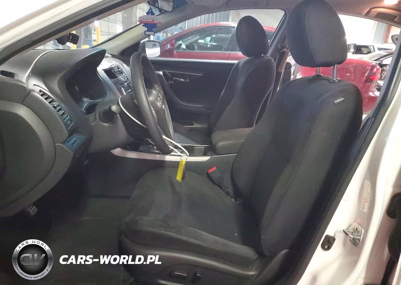 2014 Nissan Altima 2.5 S VIN:1N4AL3AP0EN210395 - 7
