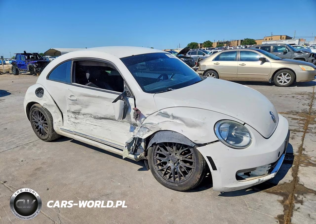 2012 Volkswagen Beetle VIN:3VWJP7AT1CM619254 - 4